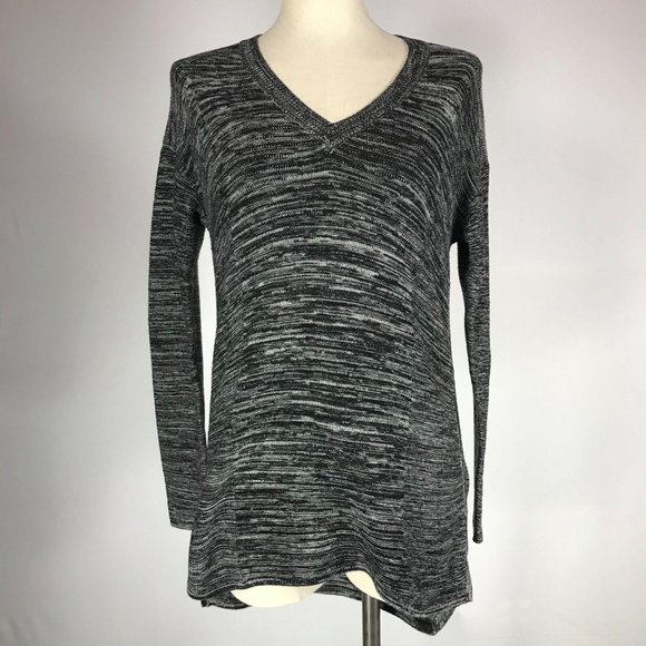 Ellen Tracy Women's Size Medium Black Gray V-Neck Knit Sweater High Low Hem - Picture 1 of 7